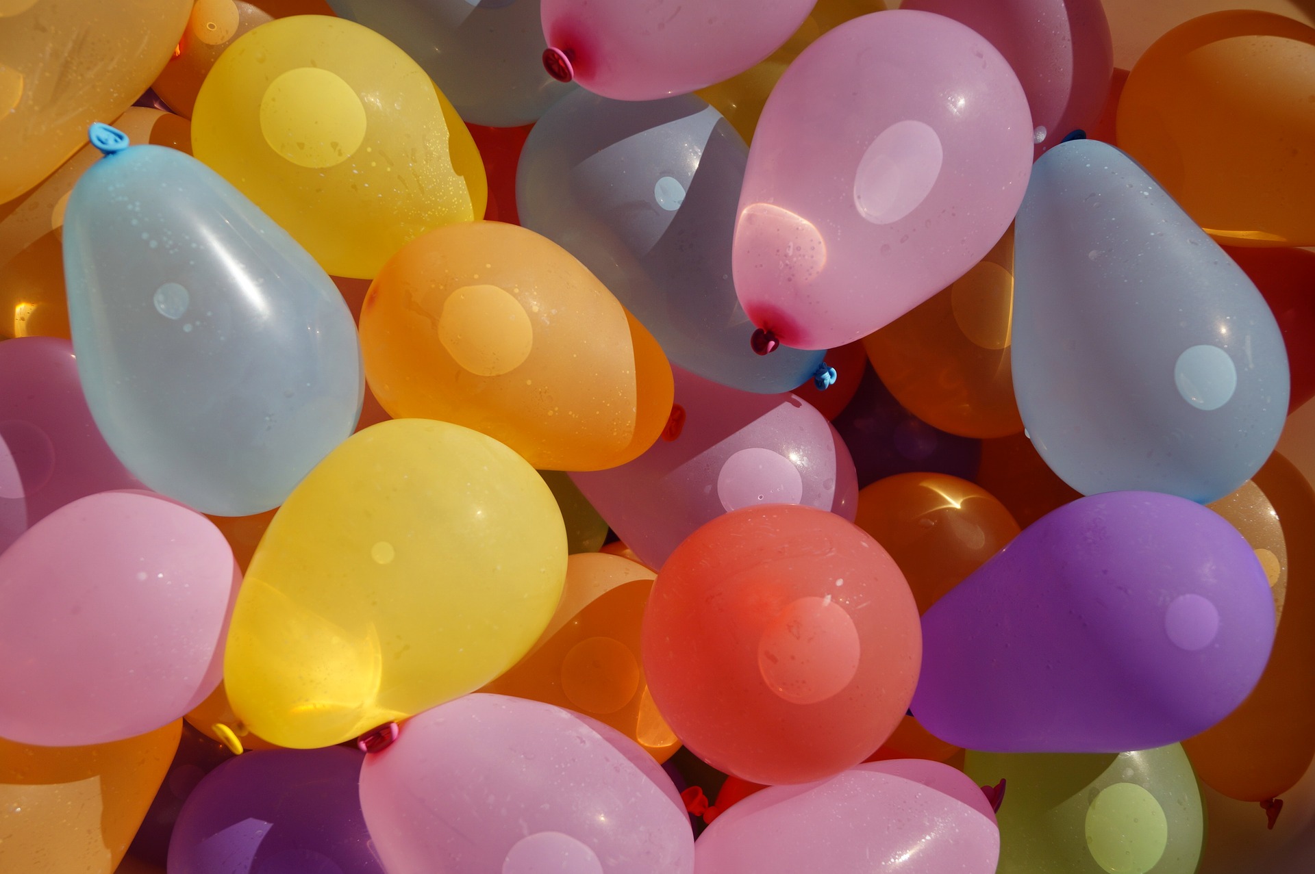 balloons-1662573_1920